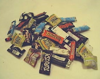 Dolls House Miniatures - 1/12th Mixed Sweets and Crisps x 10 packets