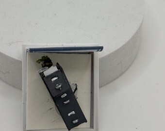 Dolls House 1/48th / 1:48 /Quarter Scale - filing cabinet