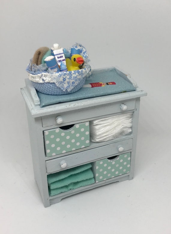 dolls changing unit