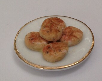 Dolls House Miniatures - 1/12th Easter Hot Cross Buns