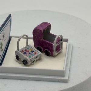 Domek dla lalek 1/48 wózek zabawkowy i wózek z klockami
