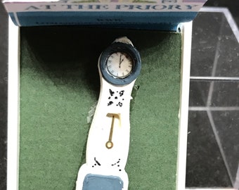 Dolls House Miniatures - Hand Painted Pretty 1/48th (1/4inch) quarter scale Longcase Clock -