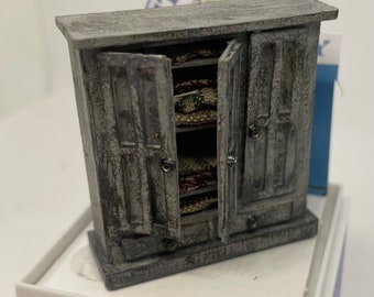 Dolls House  1/48th Linen Cupboard