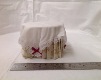 Dolls House Miniature - 1/12th Table and Christmas Cloth (cream or navy)