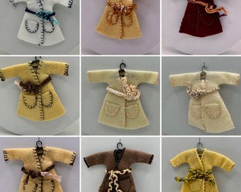 Dolls House 1/12th Dressing Gown x1