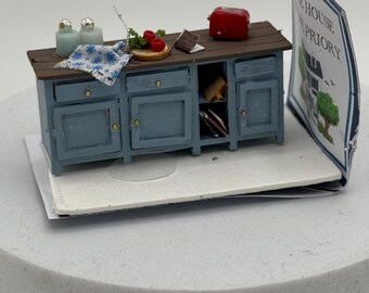 Dolls House 1/48th / 1:48 /  Quarter Scale  kitchen unit Cupboard