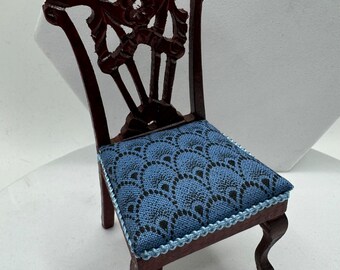 Dolls House Miniatures - 1/12 occasional side chair