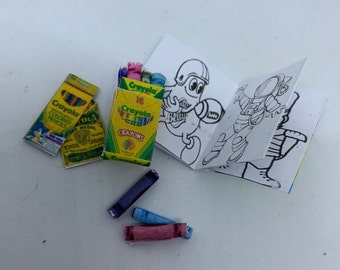 Dolls House Miniatures - Colouring Pack