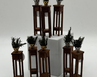 Dolls House Miniatures - 1/24th / 1:24 / Quarter Inch Plant Stand x 1