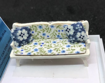 Dolls House   Dressed 1/48th double seat