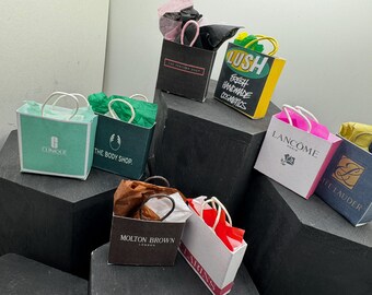 Dolls House Miniatures- 1/12th Shopping Bags x8 - SET 22 - Perfume / Make up