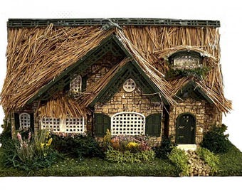 Hart’s Desire Miniatures - 1:144 1/144th micro scale house kit - Emerie Cottage