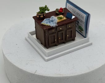 Dolls House 1/48th / 1:48 /Quarter Scale - kitchen island unit
