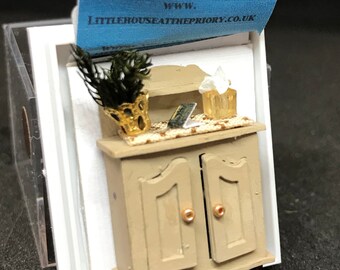 Dolls House Miniatures - Hand Painted Pretty (1/48th,1/4inch, quarter scale) cupboard -