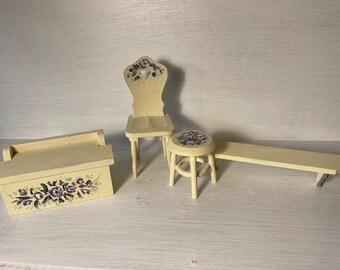 DOLLS HOUSE MINIATURES - lemon Rosy Wooden Accessories