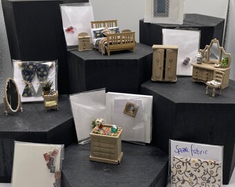 DOLLS HOUSE MINIATURES - 1/48th room in a box - Double Bedroom