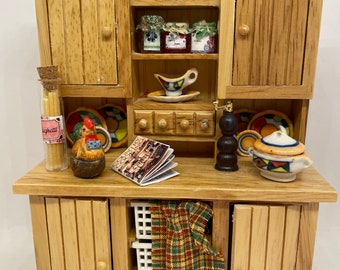 Dolls House Miniatures - Pine Kitchen Dresser / Hutch