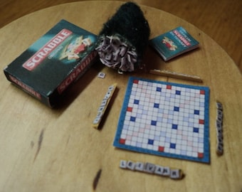 DOLLS HOUSE MINIATURES - Scrabble