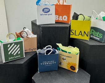 Dolls House Miniatures- 1/12th Shopping Bags x8 - SET 30 - UK Stores