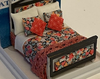Dolls House Miniatures ( 1/48th - 1:48 - 1/4" - Quarter Inch Scale )  - Double Bed - Ophelia
