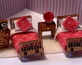 Dolls House Miniatures 1/144th  / 1:144 / Micro  / Dutch Scale Modern Childs Room set