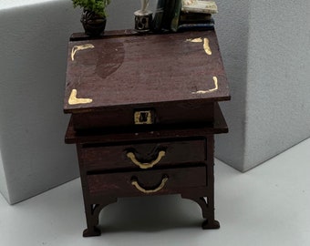 Dolls House Miniatures - 1/24th / 1:24 / Quarter Inch Scale Desk