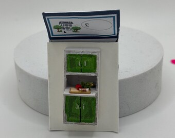 Dolls House 1/48th / 1:48 /  Quarter Scale vintage kitchen Cupboard
