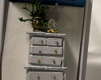Dolls House 1/48th - Bedroom Tall Boy
