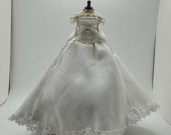 Dolls House Miniatures - 1/12th Wedding Gown
