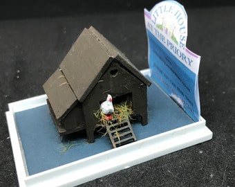 Dolls House Miniatures ( 1/48th - 1:48th - 1/4" - Quarter Inch Scale ) Luxury Dressed   Chicken Coop