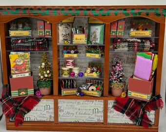 DOLLS HOUSE MINIATURES - 1/12th scale (1 inch) large Christmas Shelf display