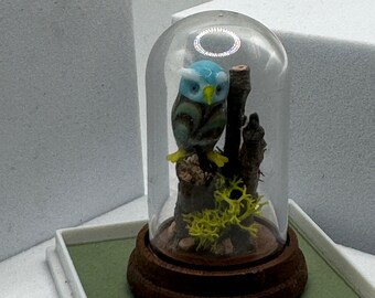Dolls House Miniature - 1/12th Genuine Murano Glass Owl in Dome