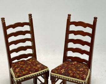 DOLLS HOUSE MINIATURES - 1/12th chair x 1