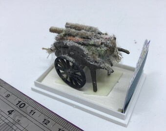 Dolls House Miniatures ( 1/48th - 1:48th - 1/4" - Quarter Inch Scale ) Luxury Dressed  Winter Log cart