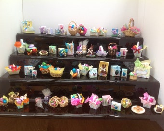 Dolls House Miniatures - 1/12th Easter Eggs in Basket and Gift Bags (5 variation)