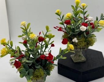 Dolls House Miniatures - Urn Planter x1