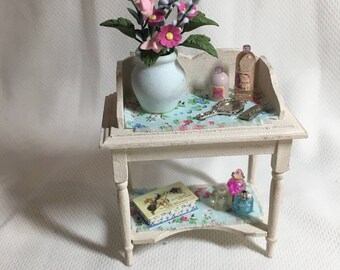 Dolls House Miniatures - Washstand with Green and Pink details