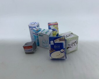 Dolls House Miniatures - Baby Box x1