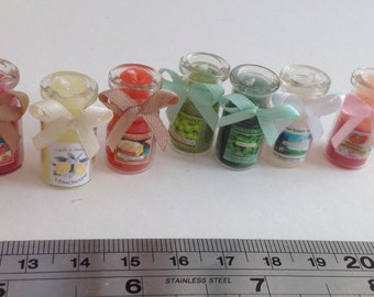 Dolls House Miniatures - 1/12th Tall candle jar x 1 (assorted colours)