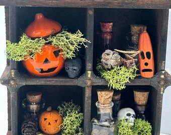 Dolls House Miniatures - 1/12th Spooky Shelves / vintage print press box