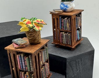 Dolls House Miniatures - 1/12 Revolving Bookcase Table with flowers x1