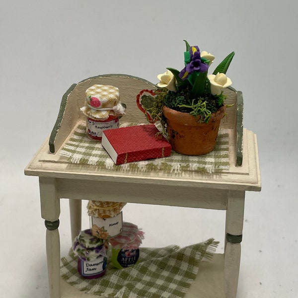 Dolls House Miniatures - Kitchen Washstand Beige with accessories