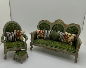 Dolls House Miniatures - 1/12th elegant sofa / chair set