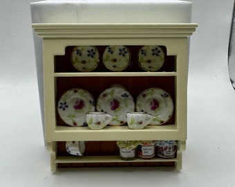 DOLLS HOUSE MINIATURES - 1/12th Kitchen Wall Shelf x1