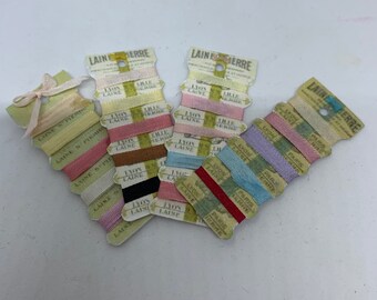 Dolls House Miniatures - Ribbon Hanger x1