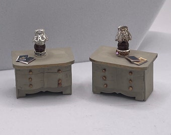 Dolls House 1/48th / 1:48 /Quarter Scale -  s/2 Bedside Drawers