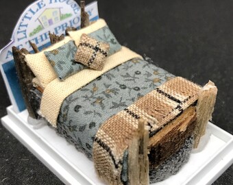 Dolls House Miniatures ( 1/48th - 1:48th - 1/4" - Quarter Inch )  - Hand Made  DRIFTWOOD Double Bed  - CORAL