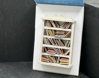 DOLLS HOUSE MINIATURES - 1/48 - 1:48 - 1/4" - Quarter Inch Scale - Bookcase