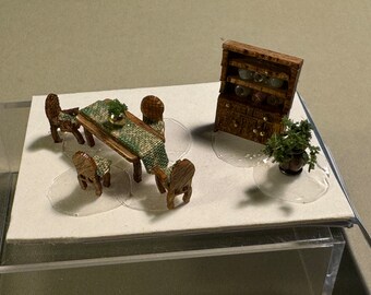 Dolls House Miniatures 1/144th / 1:144 / micro / dutch scale Traditional Dining  Room set