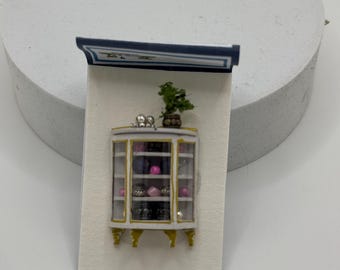 Dolls House 1/48th / 1:48 / Display Cabinet